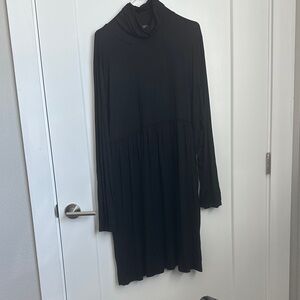 Suzanne Betro Elegant Black Garment